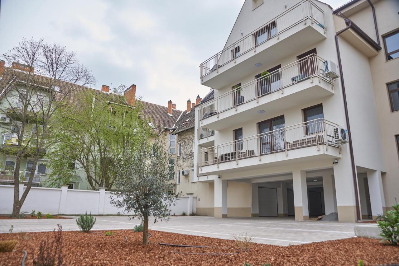 Ferienwohnung Sunlight Bronze - Szegedin Exterior foto
